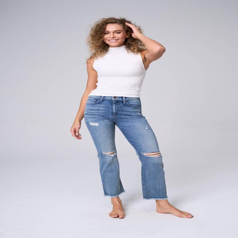 HIGH RISE STRAIGHT LEG ANKLE JEANS WITH FRAY HEM
